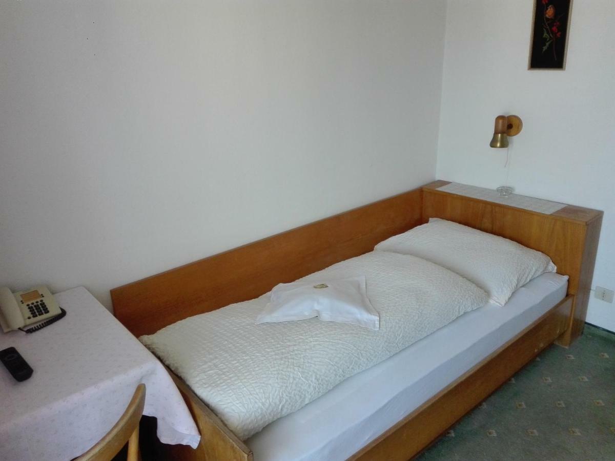 טירולו Hotel Haselried מראה חיצוני תמונה